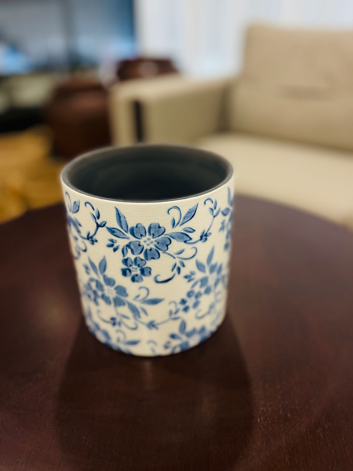 blue pottery pots